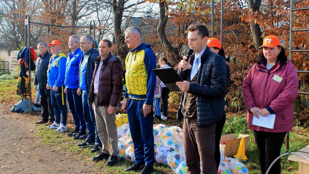 Відкритий урок з футболу провели для учнів Коломийського ліцею №1 1