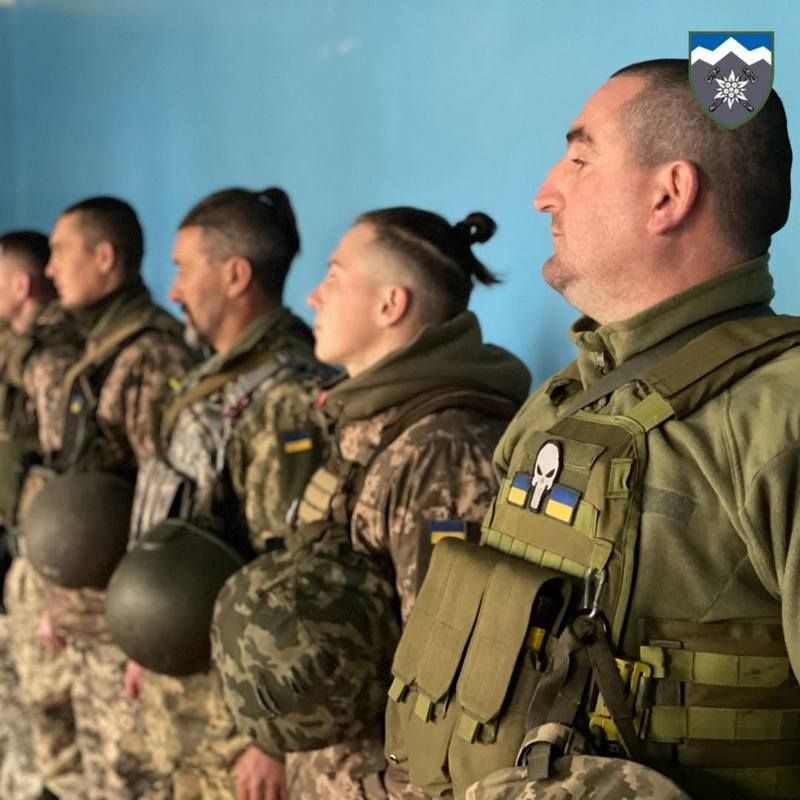 Захисники з 10 гірсько-штурмової бригади отримали нагороди 3