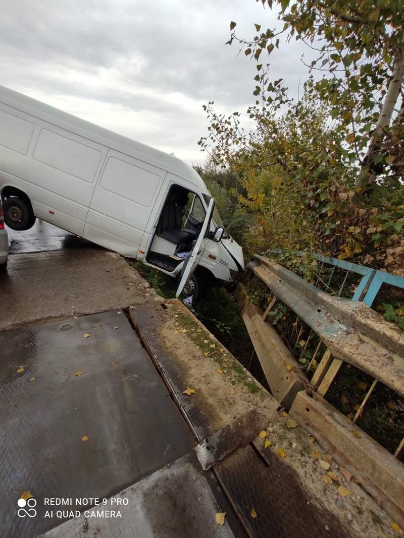 У Корничі почав руйнуватися міст через Прут. Оновлено 4