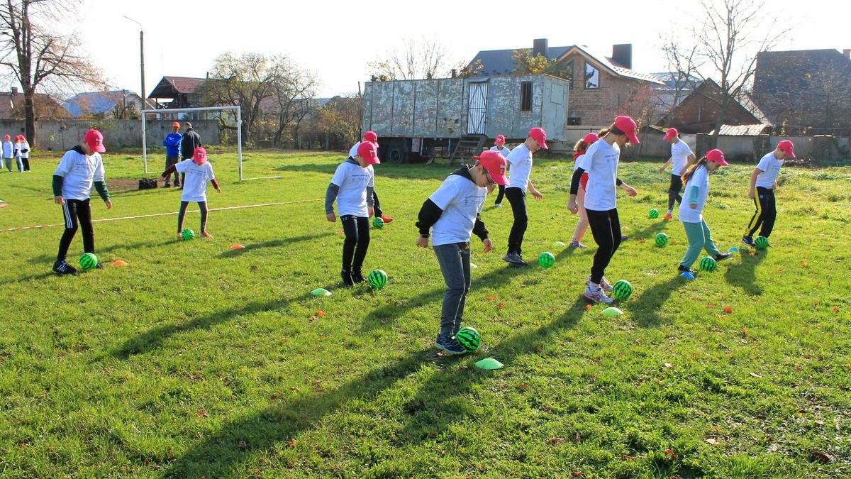 Відкритий урок з футболу провели для учнів Коломийського ліцею №1 4