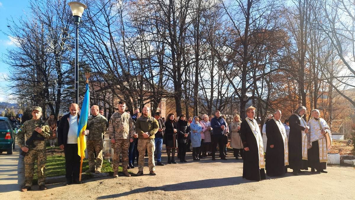 На Верховинщині зустріли загиблого захисника Івана Прокопюка 2