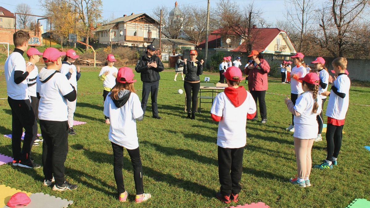 Відкритий урок з футболу провели для учнів Коломийського ліцею №1 5