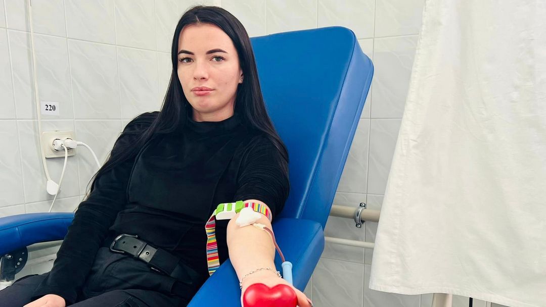 Прикарпатські поліцейські здали кров для поранених воїнів ЗСУ 2