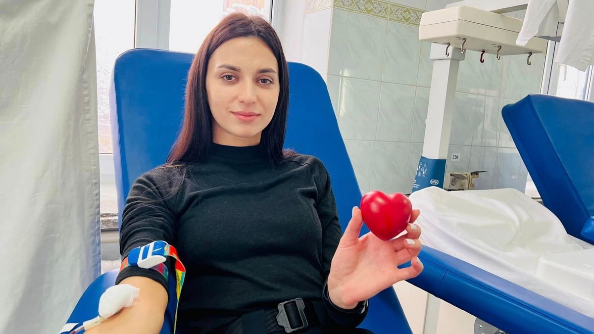 Прикарпатські поліцейські здали кров для поранених воїнів ЗСУ