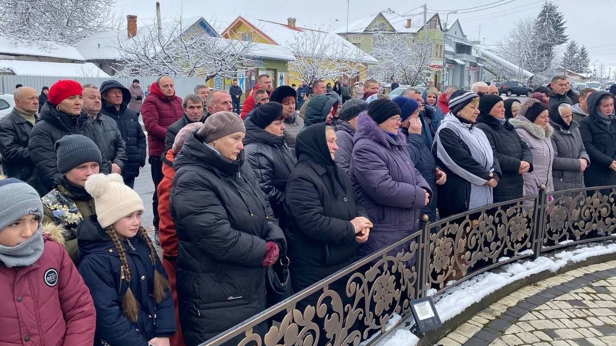 У Городенці зустріли загиблого захисника Романа Артиша 5