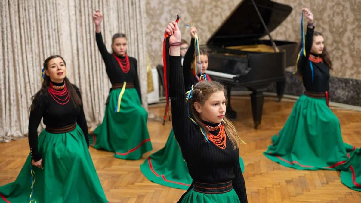 У Коломиї відбувся обласний фестиваль патріотичної пісні ім. Софії Галечко 1