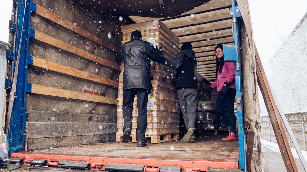 Коломийський Карітас передав у херсонський монастир гуманітарну допомогу 2