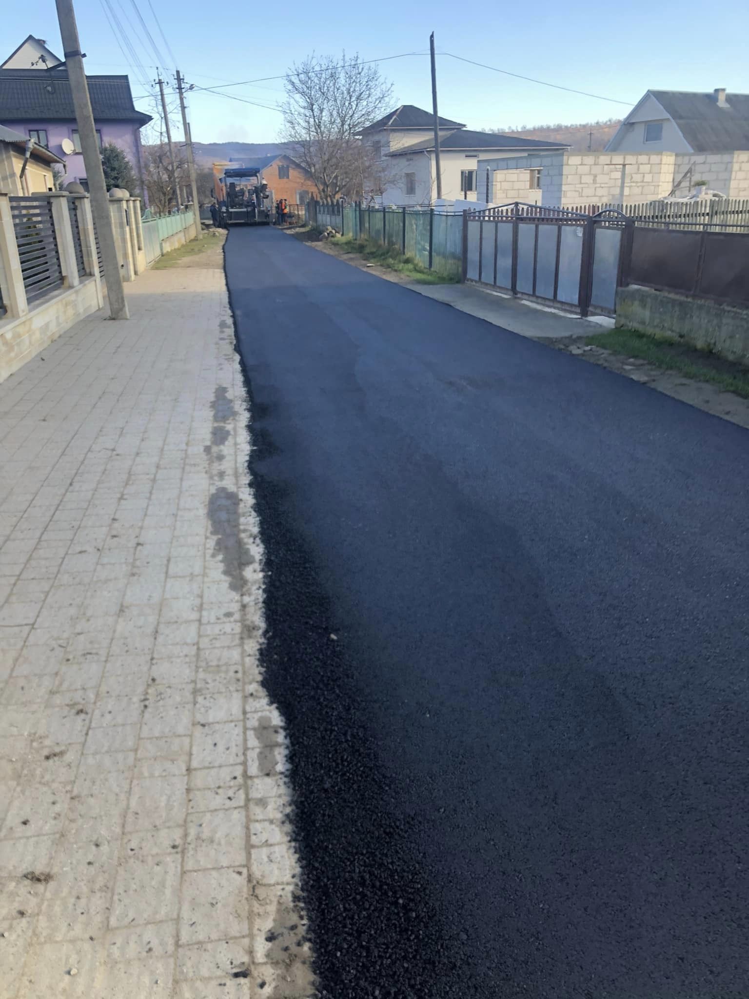 У селі на Делятинщині відремонтували дороги на трьох вулицях 5