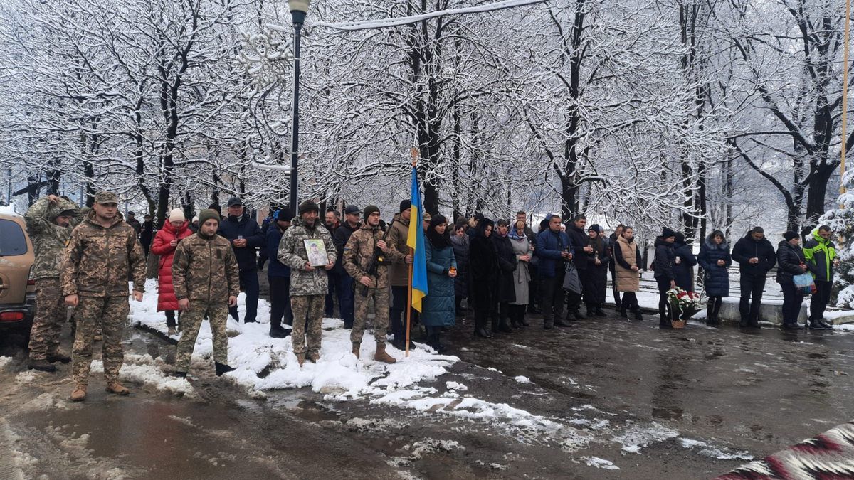 Верховинщина зустріла загиблого Героя Василя Гаврилюка 2