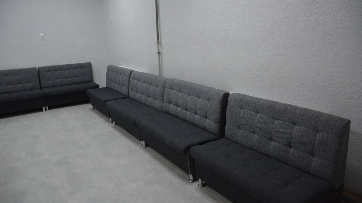 У Надвірній роблять укриття в дитячій лікарні 12