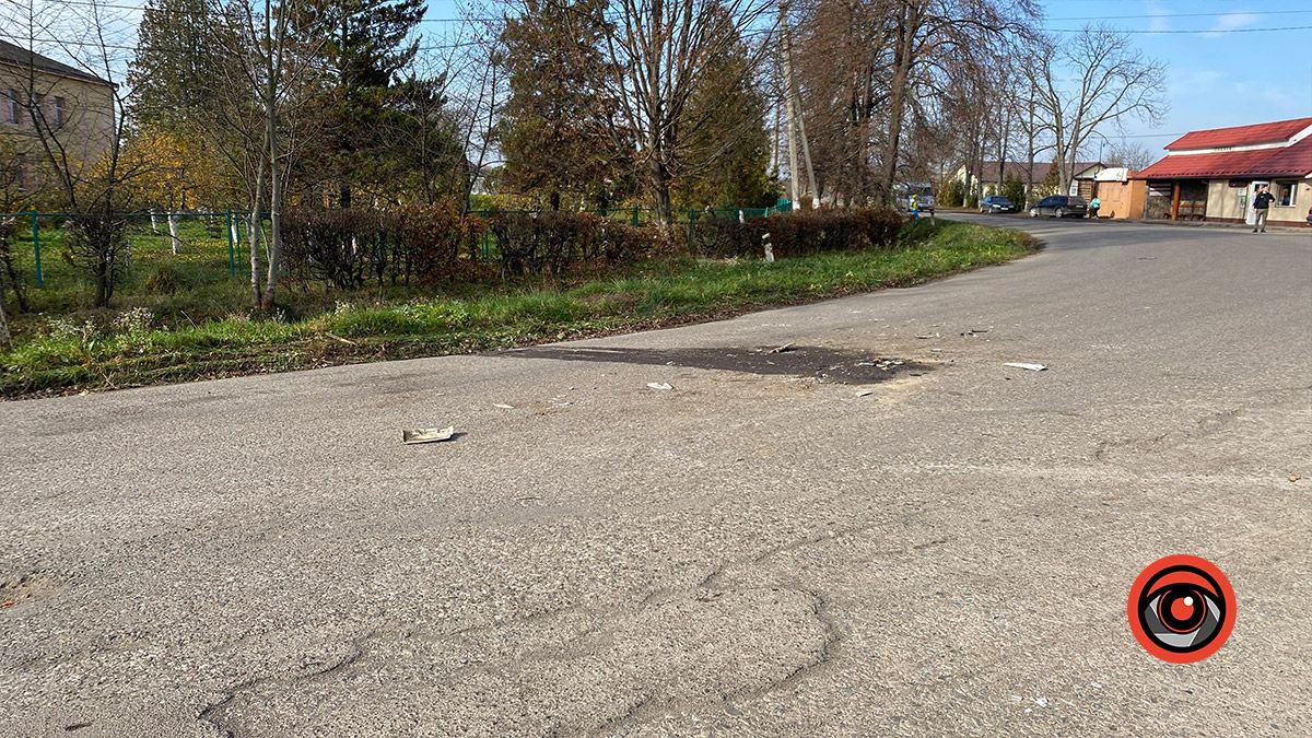 У П'ядиках легковик врізався в рейсовий автобус 1