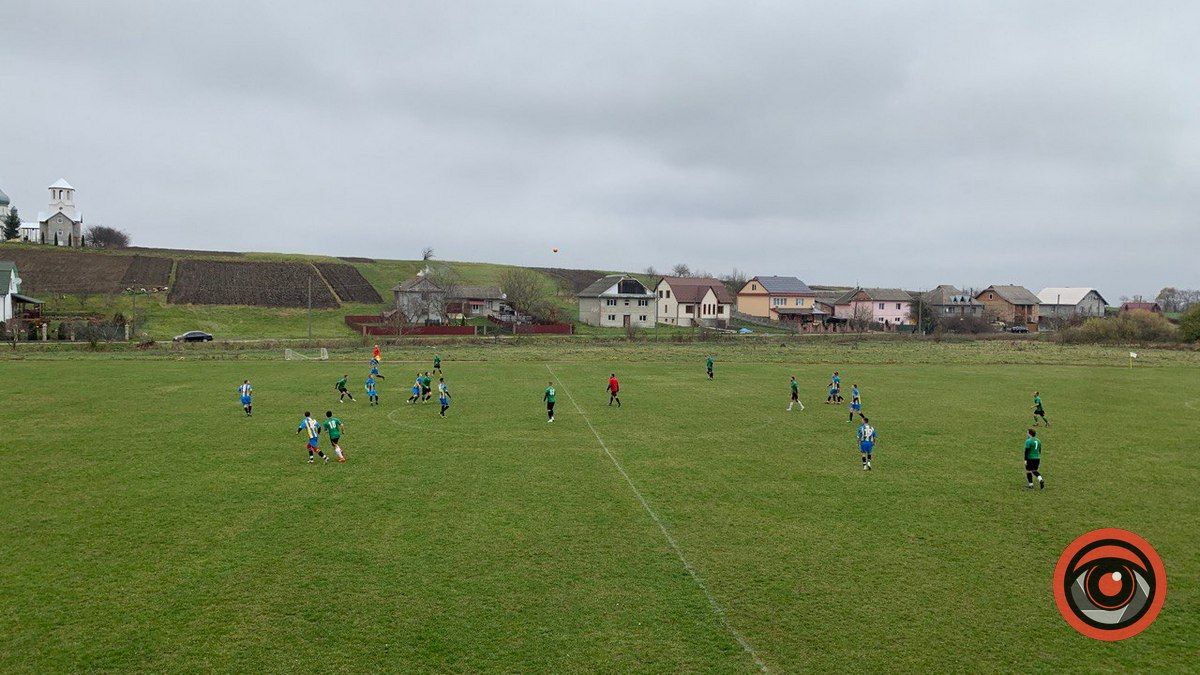 Команда "Вікторія" завершила перше коло перемогою над ФК "Підгайчики" 3