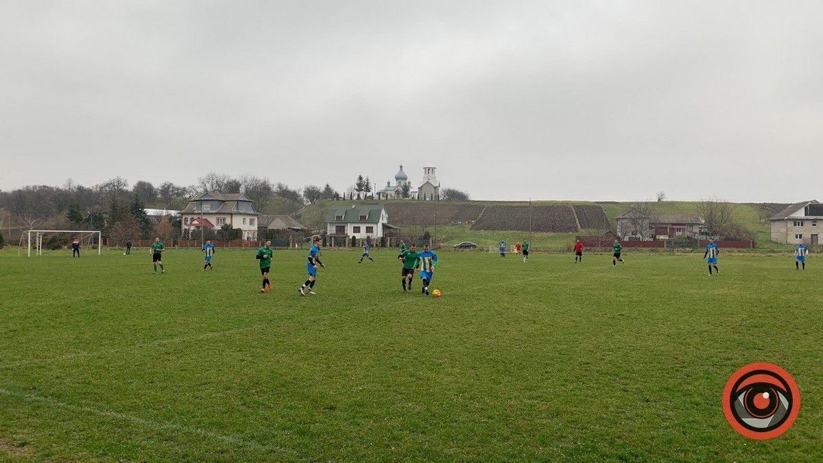 Команда "Вікторія" завершила перше коло перемогою над ФК "Підгайчики" 8