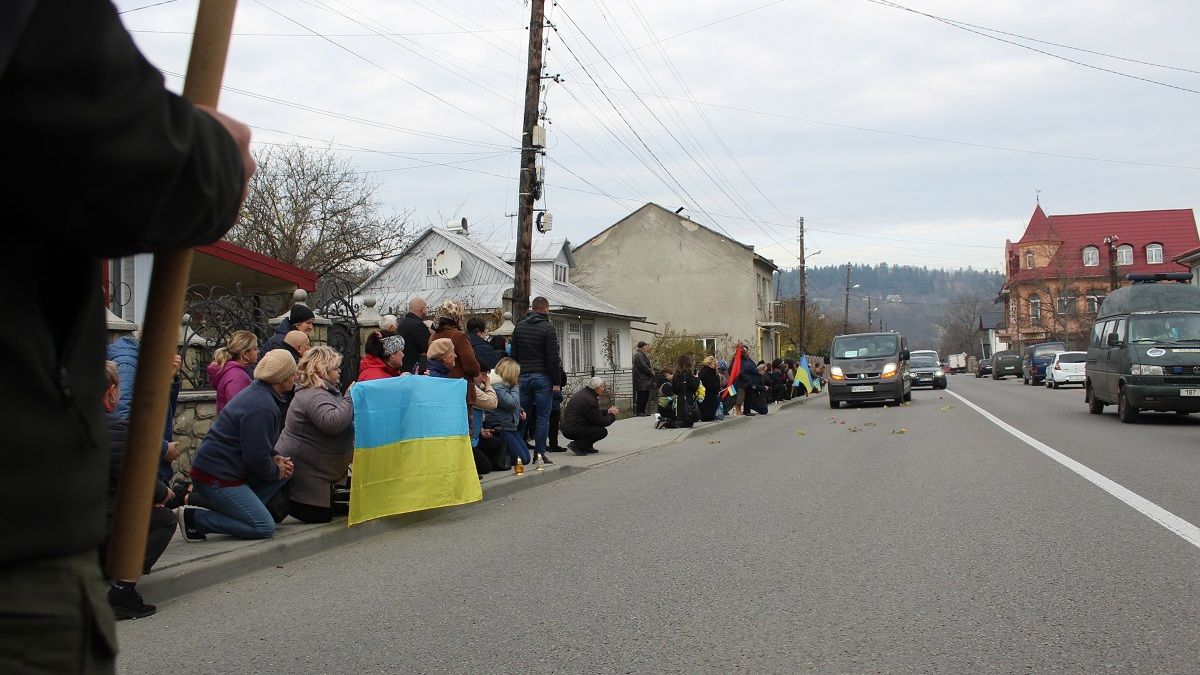 Делятинська громада попрощалася із загиблим Володимиром Марченком 2