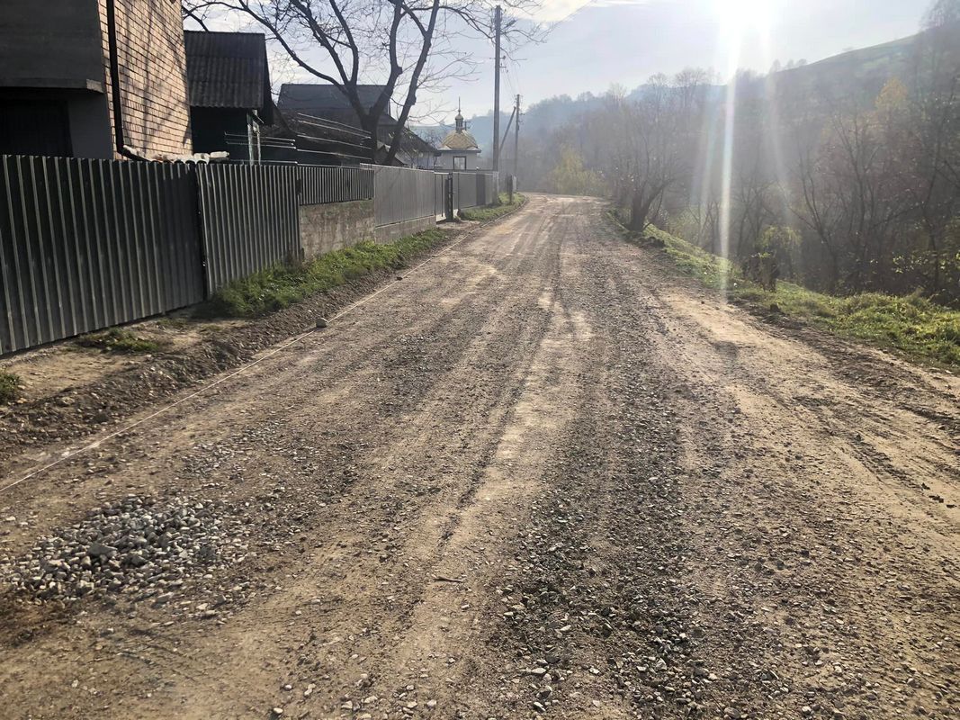 У Делятинській громаді проклали кілька кілометрів асфальту 3