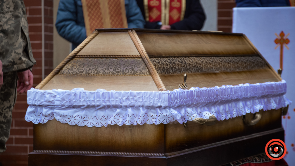 Коломия попрощалася з Героєм Олегом Анатійчуком 5