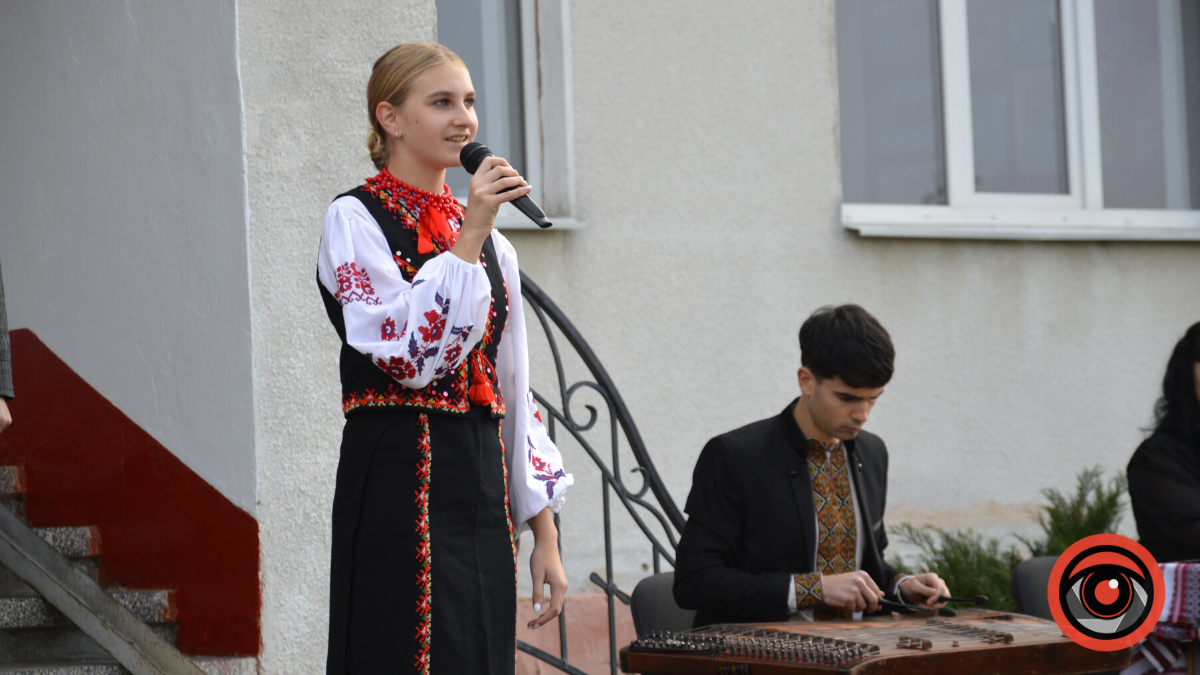 У Нижньовербізькому ліцеї відкрили меморіальну дошку Герою України Олександру Кукурбі 17