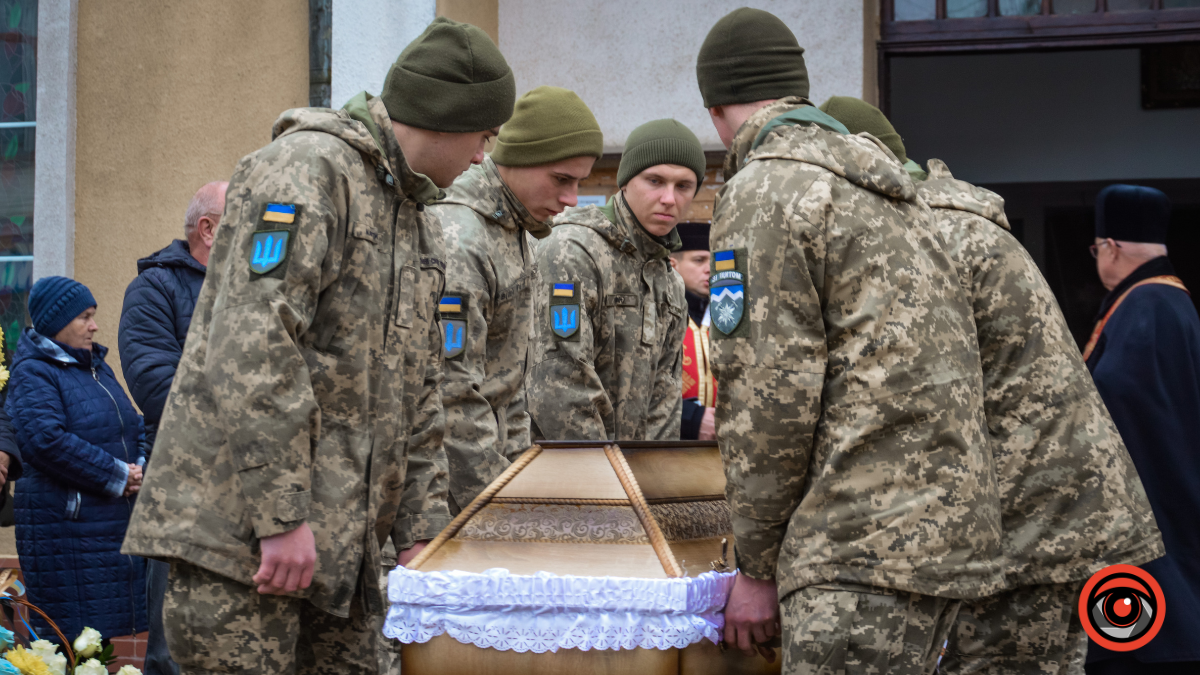 Коломия попрощалася з Героєм Олегом Анатійчуком 4