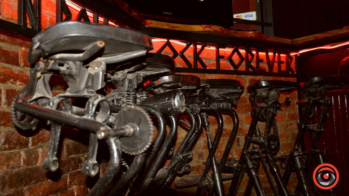 Рок-н-рол, Гендрікс і дядя Вася: як нині поживає "Катрін" в Коломиї 14