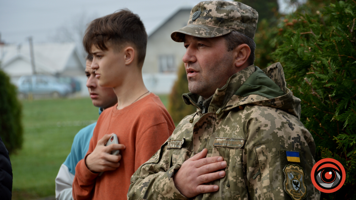 У Нижньовербізькому ліцеї відкрили меморіальну дошку Герою України Олександру Кукурбі 5