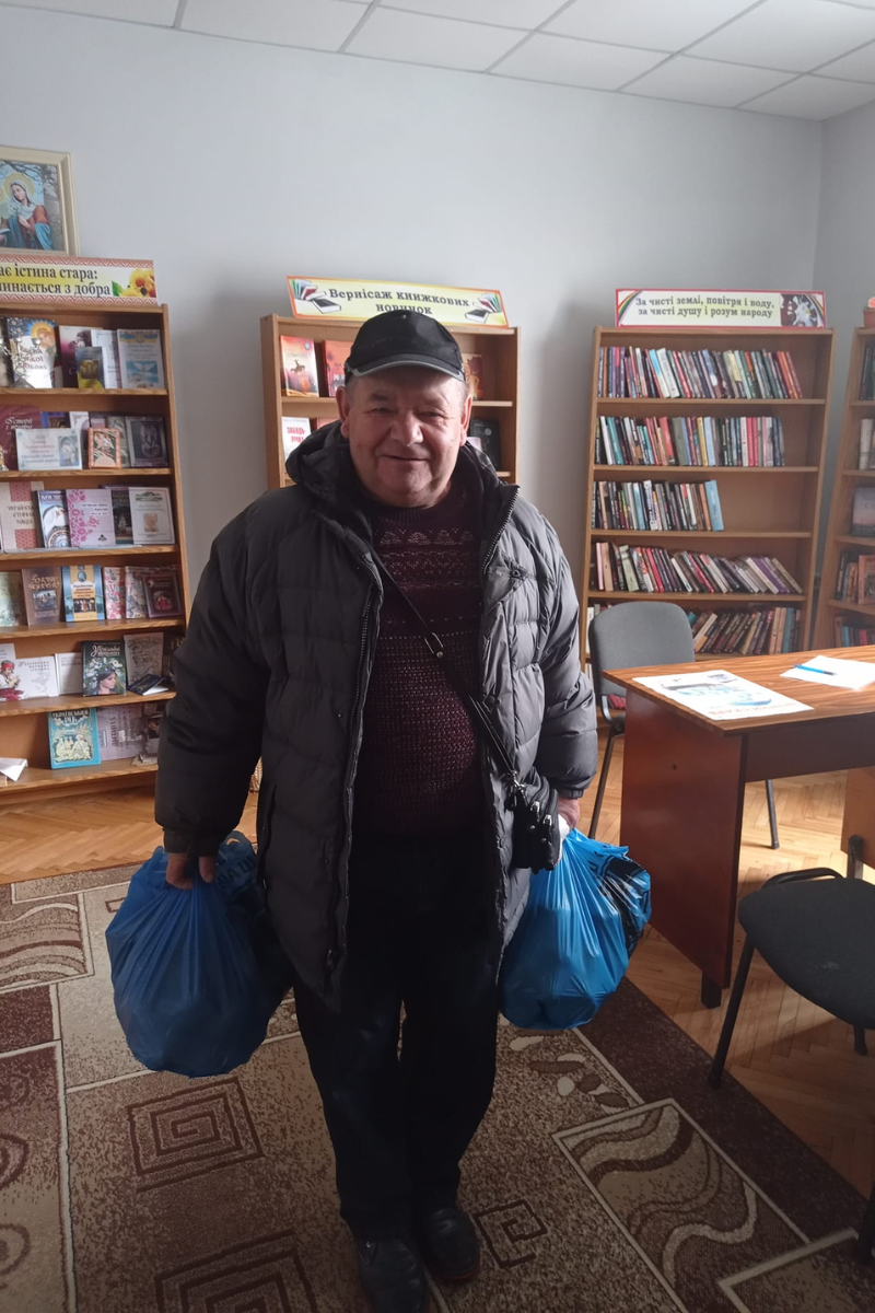 У Печеніжині ВПО отримали продуктові набори 2