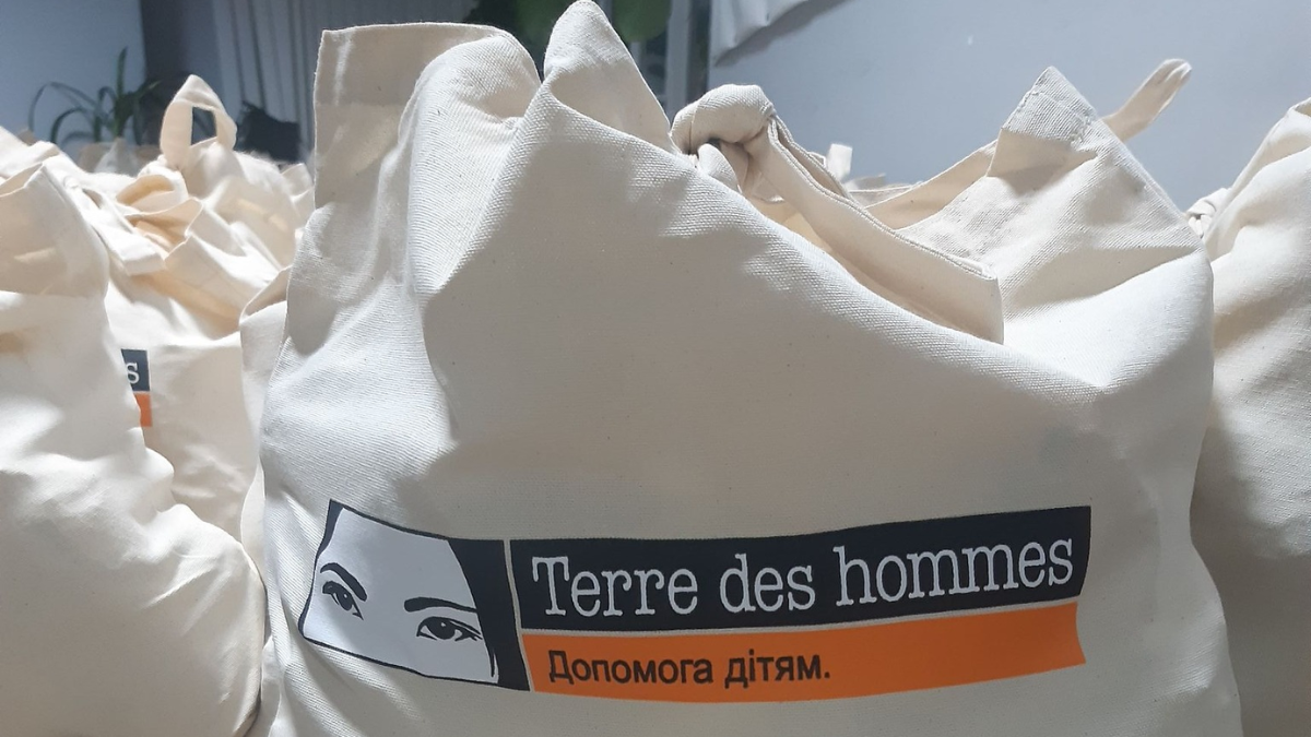 Коломийська громада отримала 1000 наборів для ВПО