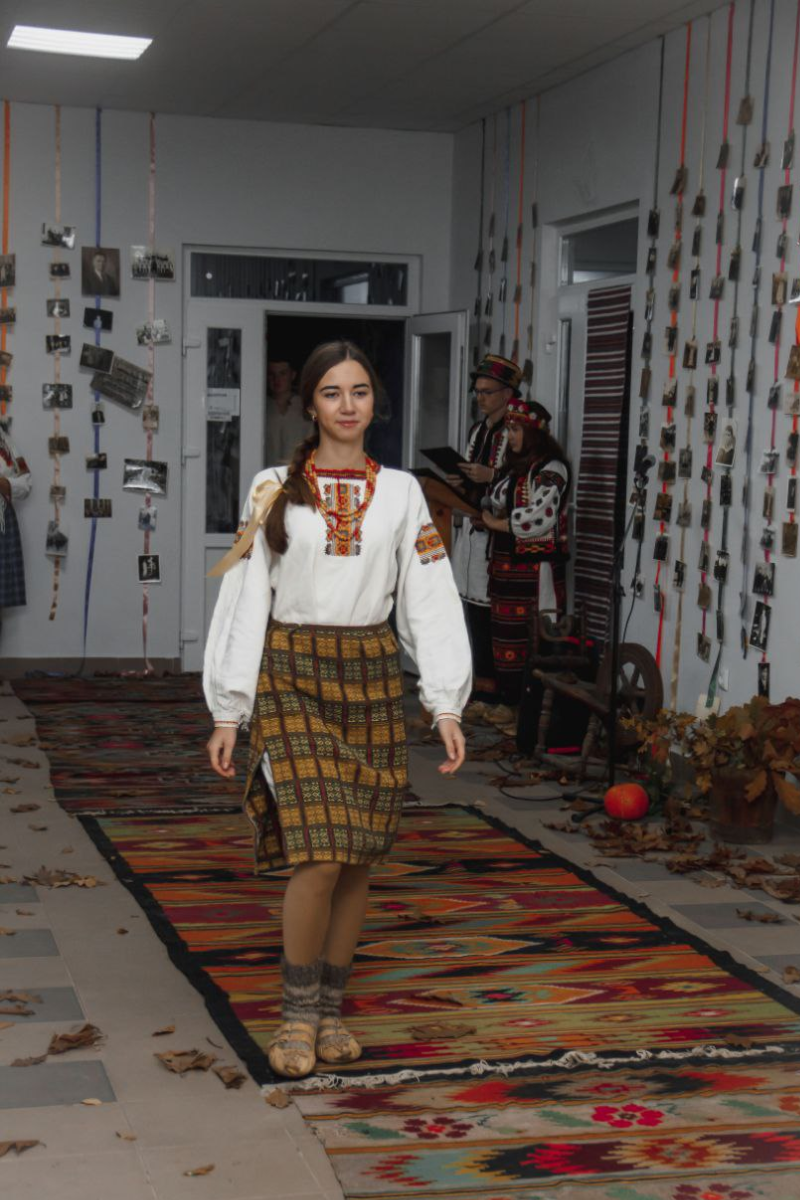 У Саджавці відбулося відкриття виставки "Стара світлина розповідає" 5