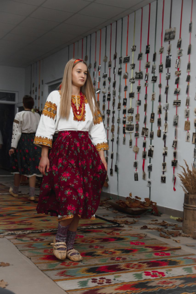 У Саджавці відбулося відкриття виставки "Стара світлина розповідає" 1