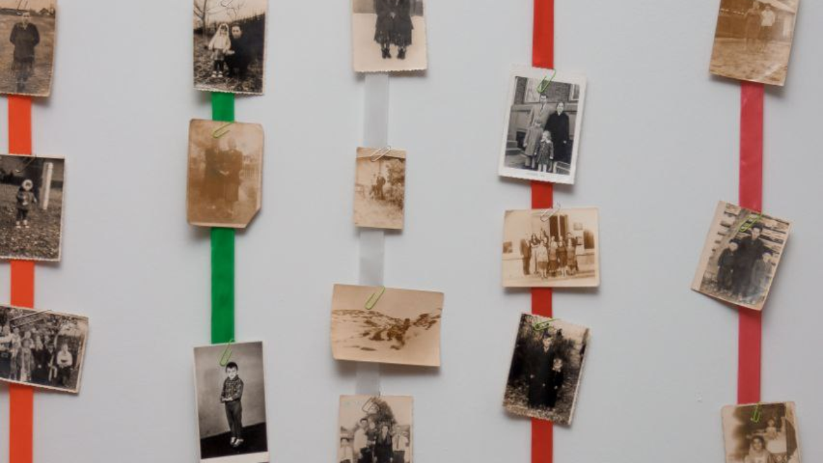 У Саджавці відбулося відкриття виставки "Стара світлина розповідає" 8