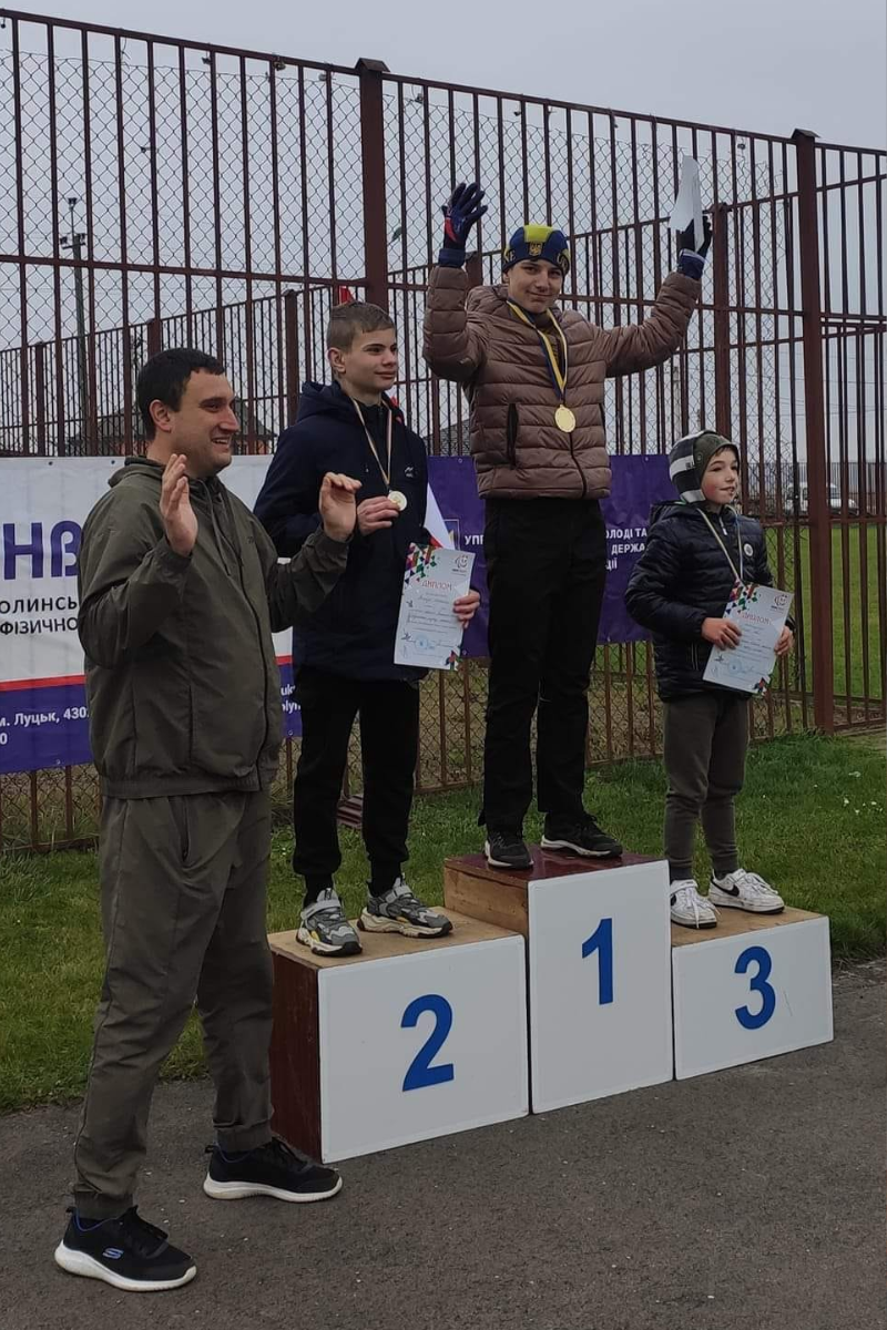 І і ІІІ місце здобув учень Княждвірського ліцею на лижних перегонах 1