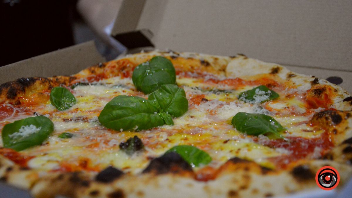 У Коломиї відкрилася нова піцерія "SENIOR" 9