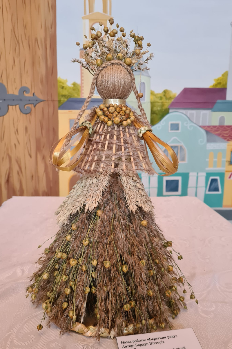 У Снятині відбувся щорічний конкурс іграшок-сувенірів 9