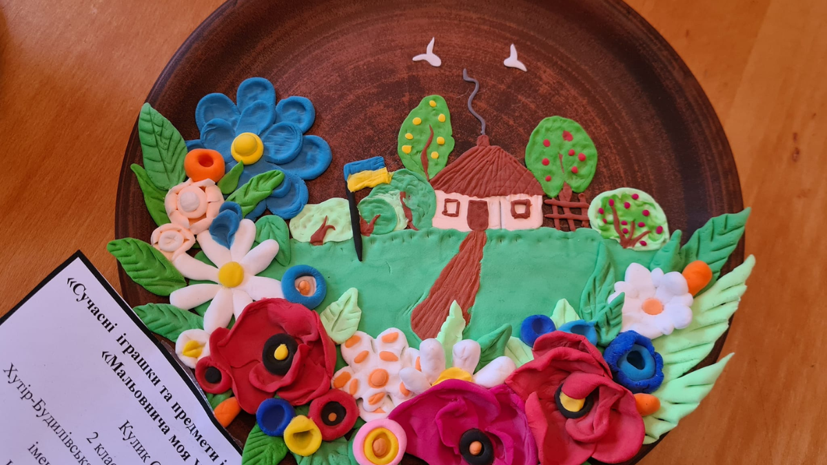 У Снятині відбувся щорічний конкурс іграшок-сувенірів 7