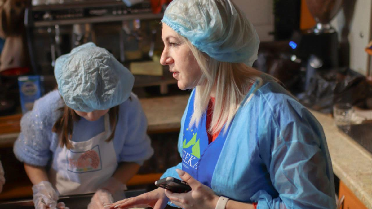 У Коломиї діти вчилися готувати бургери 2