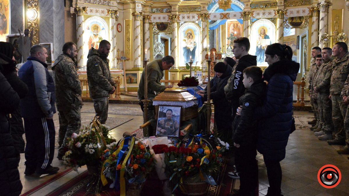 Коломия попрощалася із загиблим Героєм Андрієм Сенюком 4