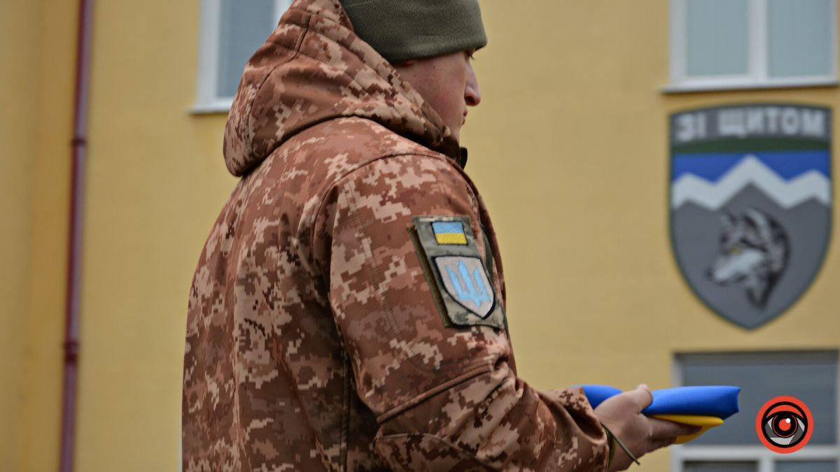 Коломия попрощалася із загиблим Героєм Андрієм Сенюком 15