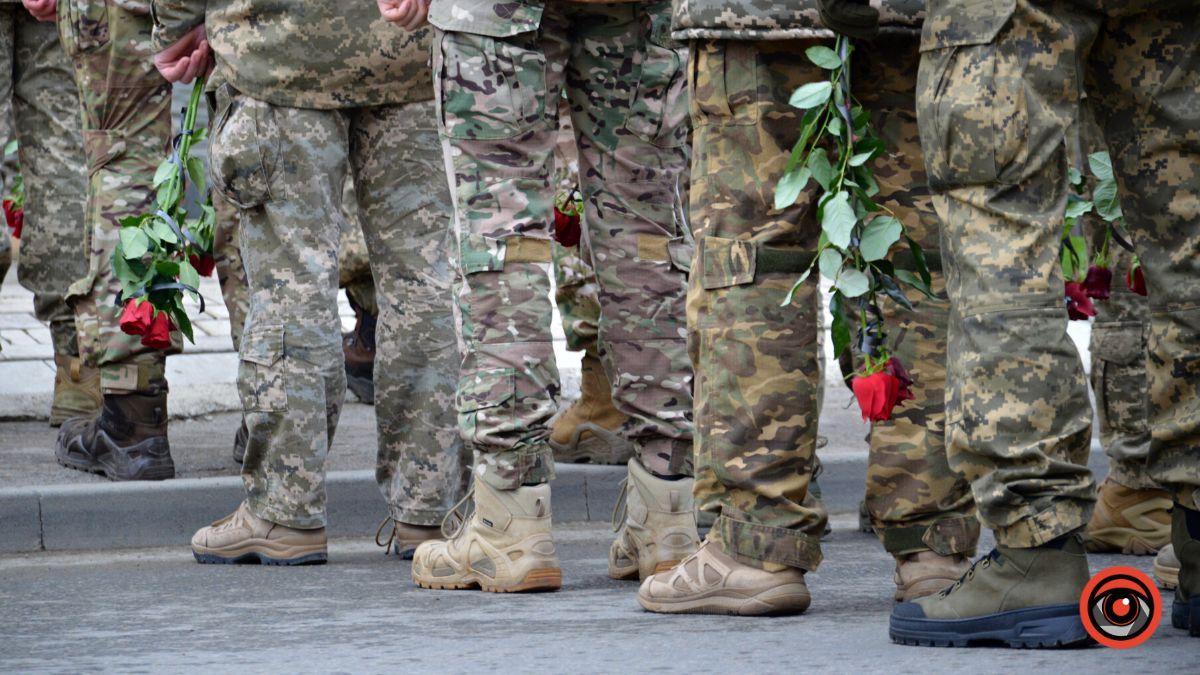 Коломия попрощалася із загиблим Героєм Андрієм Сенюком 21