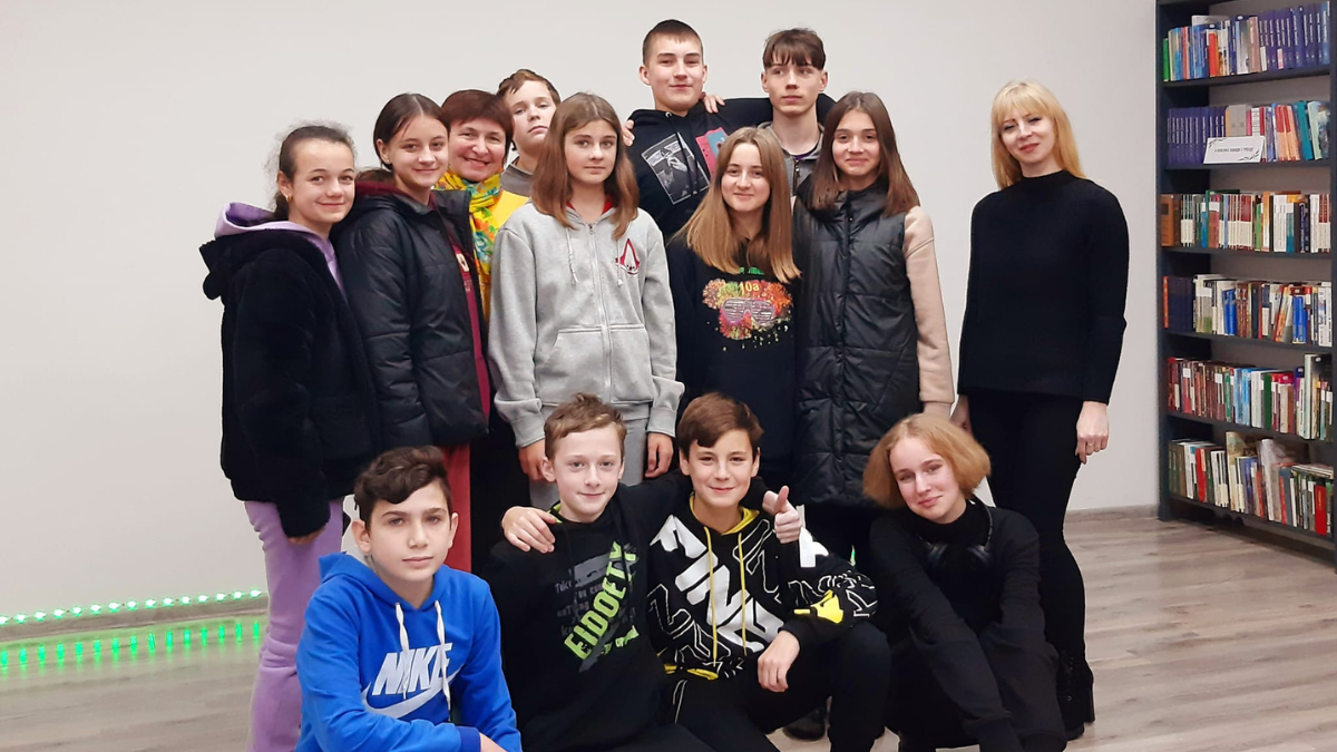 У бібліотеці юнацтва відбулась book-дискусія "Всі різні - всі рівні" 3