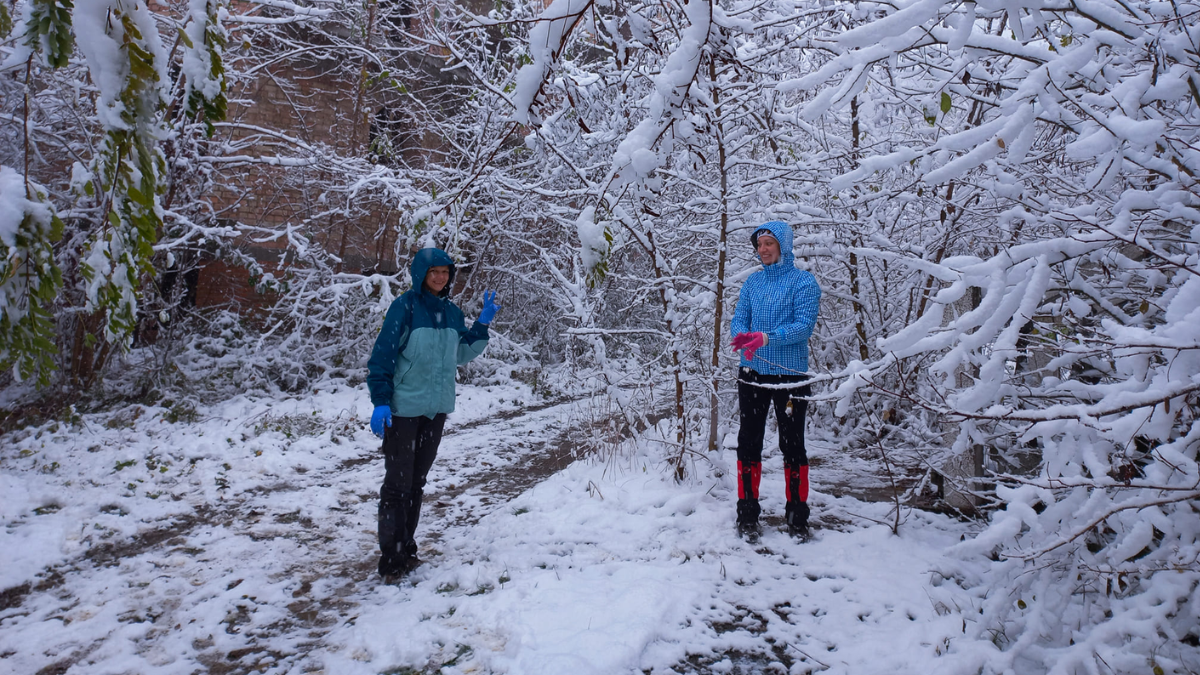 Волонтери займаються сміттєвим альпінізмом у Косові 5