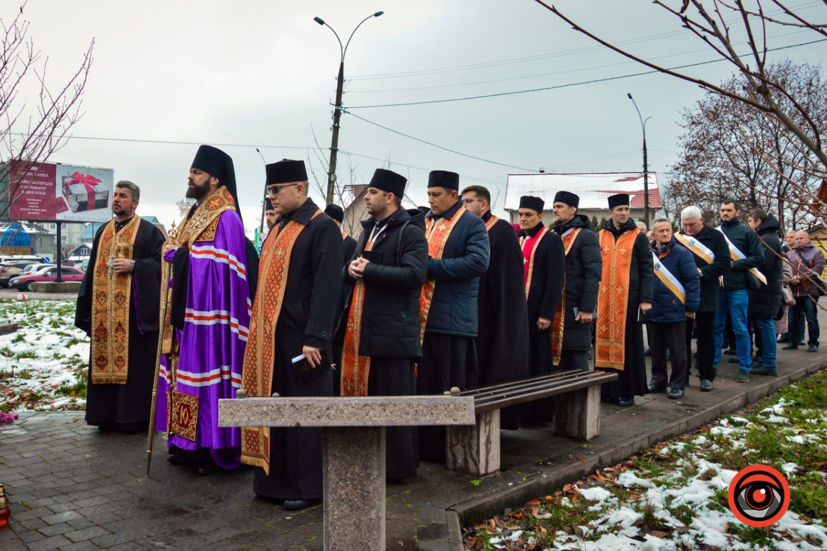 У Коломиї вшанували пам'ять невинних жертв голодомору 3