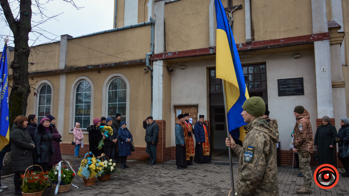 Коломия попрощалася з Героєм Олегом Анатійчуком 2