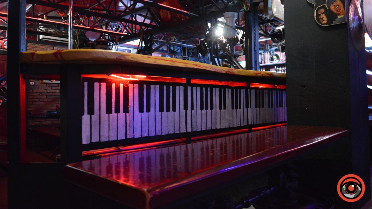 Рок-н-рол, Гендрікс і дядя Вася: як нині поживає "Катрін" в Коломиї 10