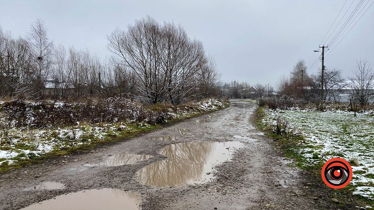 Проклятий виїзд: мешканці села Корнич вимагають від влади дій 6