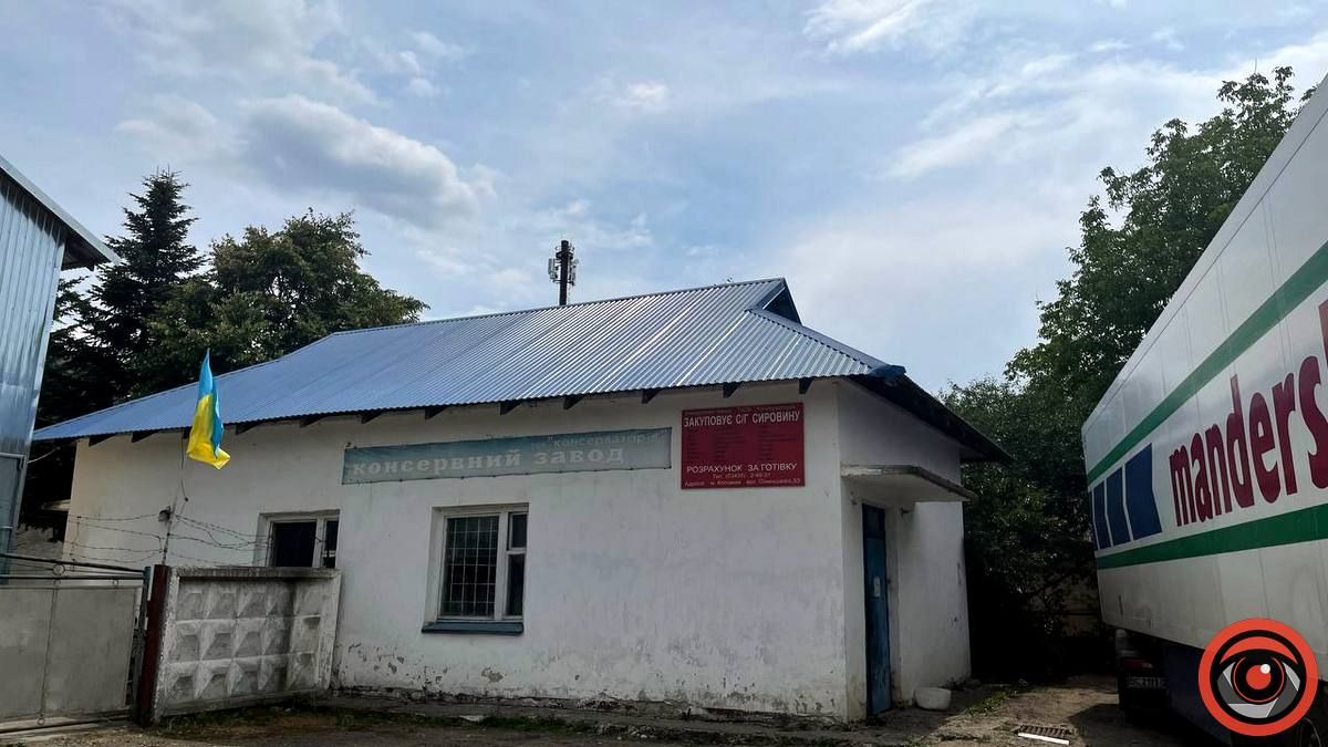 Що смердить: депутати і активісти розбиралися, що трапилось на консервному заводі у Коломиї 1