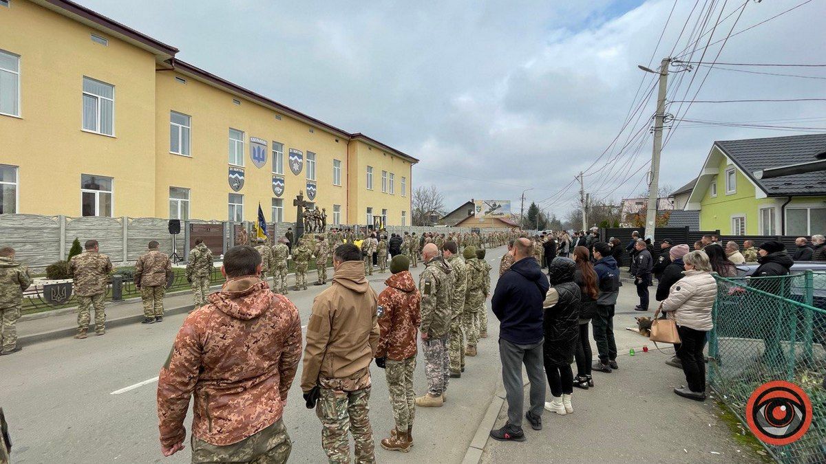 У Коломиї віддали шану полеглому Герою Ярославу Альберту 5