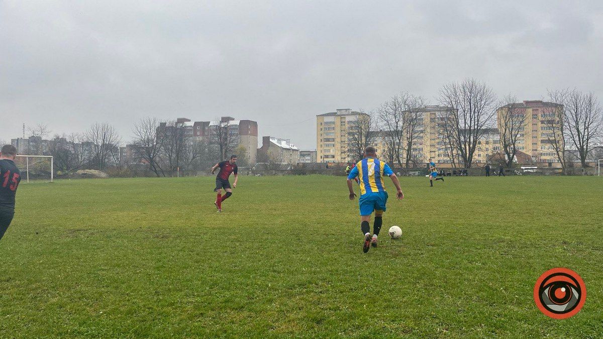 Коломийський "ДОЗ" переграв ФК "Вікторія". Фоторепортаж 5