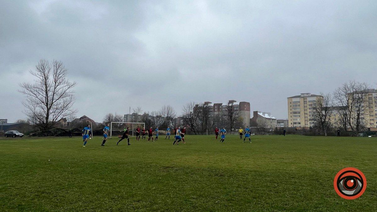 Коломийський "ДОЗ" переграв ФК "Вікторія". Фоторепортаж 6