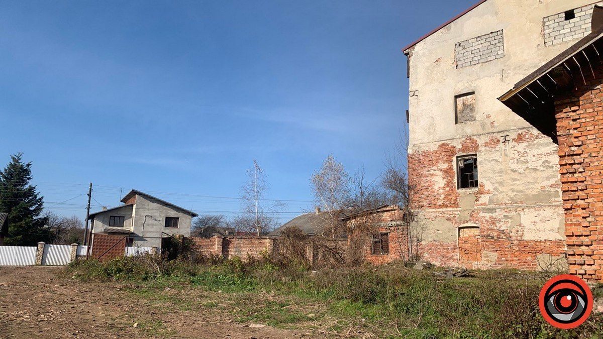 Що смердить: депутати і активісти розбиралися, що трапилось на консервному заводі у Коломиї 12