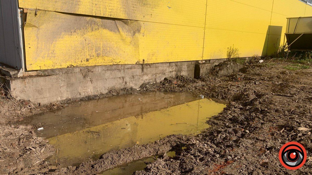 Що смердить: депутати і активісти розбиралися, що трапилось на консервному заводі у Коломиї 8