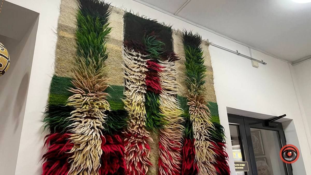 У Коломиї відбулось відкриття виставки "Чотири стихії" 14